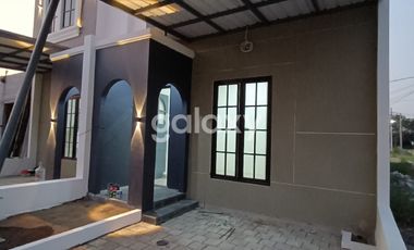 Rumah Baru 2 Lantai di barat Surabaya