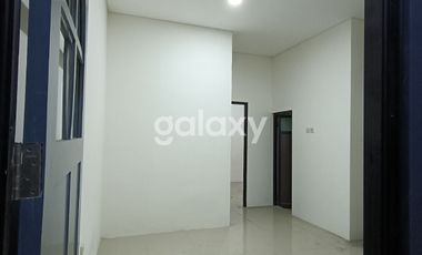 Rumah Baru 2 Lantai di barat Surabaya