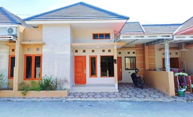 Rumah Cluster Bagus Dekat Luwes Gentan