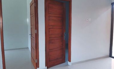 Rumah Cluster Bagus Dekat Luwes Gentan