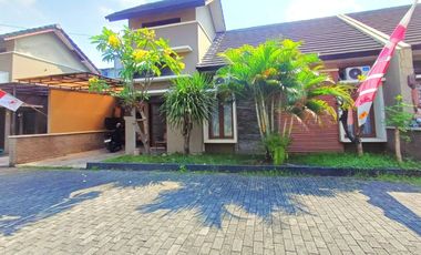 Rumah Cluster Bagus Full Furnish Dekat Luwes Gentan