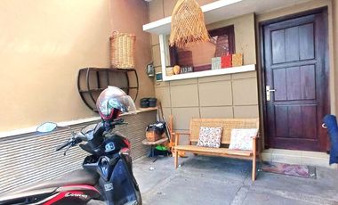 Rumah Cluster Bagus Full Furnish Dekat Luwes Gentan