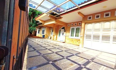 Rumah Luas Bagus Semi Furnish Dekat Kampus UNS dan ISI Solo