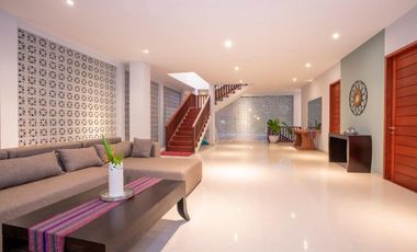 DISEWAKAN VILLA DI BATU LAYAR