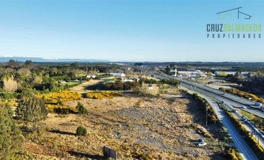Sitio en Venta en 35.000 m2 entrada Sur de Puerto Varas
