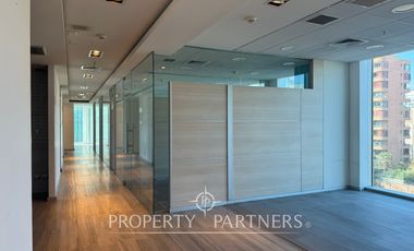 Espectacular oficina  ubicada en el corazón de Vitacura