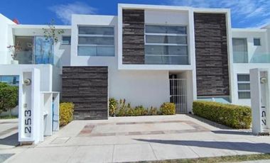 Casa en Condominio en Venta, Colonia Maravillas-Aguascalientes