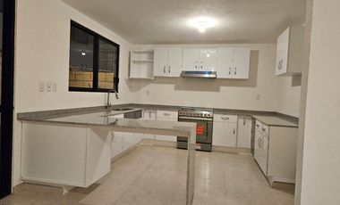 🏡✨ Casa en Venta en Apaseo el Grande, Guanajuato | Fraccionamiento Privado con Roof Garden 🌿