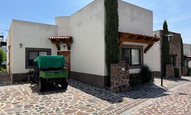 Moderna pero Acogedora Casa en condominio en San Miguel de Allende