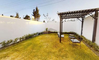 Casa nueva en residencial con amenidades en Zinacantepec