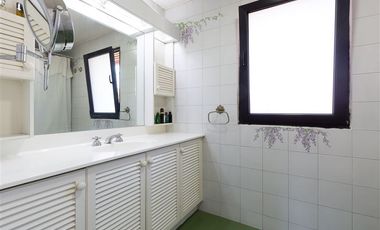 Casa en Arriendo en Santa María de Manquehue