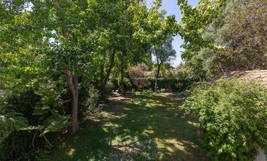Casa en Arriendo en Santa María de Manquehue