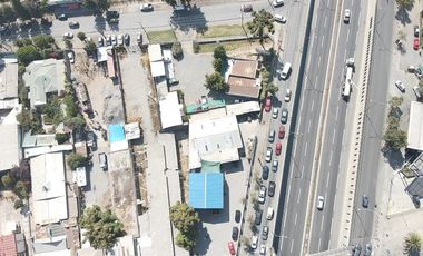 OPORTUNIDAD TERRENO CON PROPIEDADES COMERCIALES