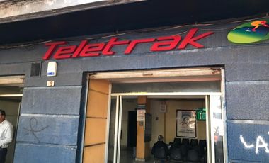 OPORTUNIDAD TERRENO CON PROPIEDADES COMERCIALES