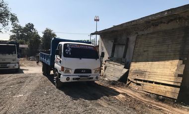 OPORTUNIDAD TERRENO CON PROPIEDADES COMERCIALES