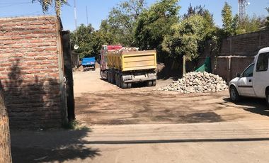 OPORTUNIDAD TERRENO CON PROPIEDADES COMERCIALES