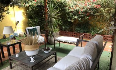 VENDE CASA 3 PISOS, 4 DORM, 3 BAÑOS, 2 SALAS, VALLE LO CAMPINO, QUILICURA