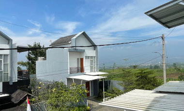 Dijual Villa Kota Batu 2 lantai promo cashback Puluhan juta rupiah