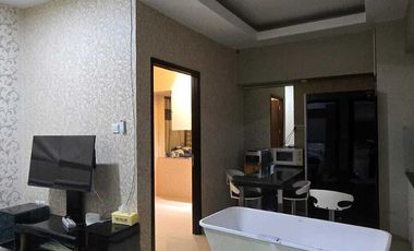 Apartemen Solo Paragon View Swimming Pool