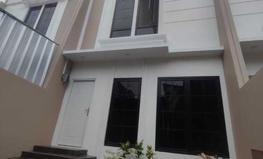 Rumah Baru Minimalisir lokasi strategis  5 menit pangeran  jayakarta