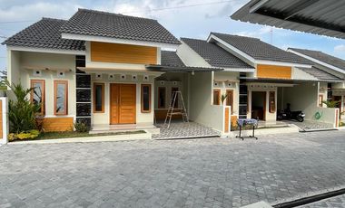 dijual rumah di sleman dekat pemancingan di kadisoka purwomartani