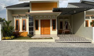 dijual rumah di sleman dekat pemancingan di kadisoka purwomartani