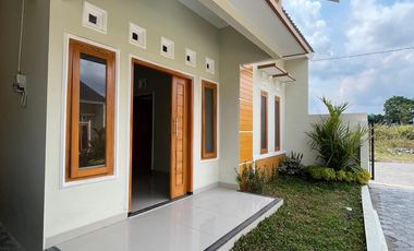 dijual rumah di sleman dekat pemancingan di kadisoka purwomartani