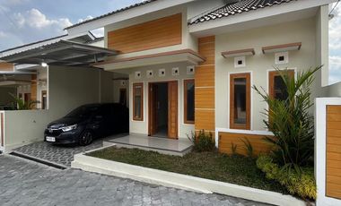 dijual rumah di sleman dekat pemancingan di kadisoka purwomartani