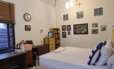 RUMAH HOOK Kertajaya Indah Timur Surabaya