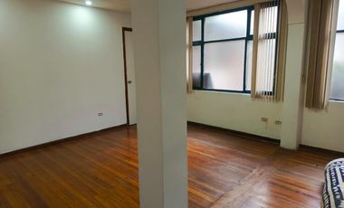 OFICINAS EN RENTA EN EL CENTRO DE AMBATO