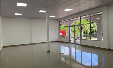 ALBROOK / LOCAL / 108M / DIVISIONES / CON ACABADOS / SOBRE VIA  YH