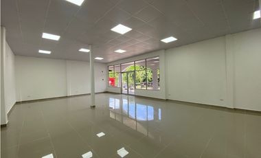 ALBROOK / LOCAL / 108M / DIVISIONES / CON ACABADOS / SOBRE VIA  YH