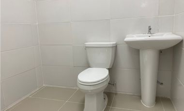 ALBROOK / LOCAL / 108M / DIVISIONES / CON ACABADOS / SOBRE VIA  YH