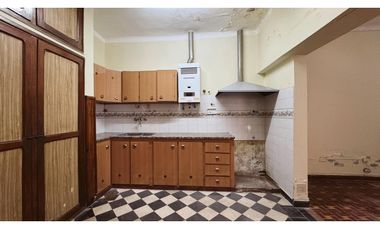 EN VENTA CASA 2 DORMITORIOS CALLE 25 DE MAYO ZONA CENTRICA