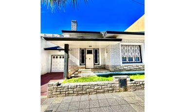 VENTA CHALET CON DEPARTAMENTO EN BARRIO CHAUVIN