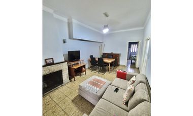 VENTA CHALET CON DEPARTAMENTO EN BARRIO CHAUVIN