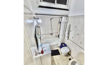 VENTA CHALET CON DEPARTAMENTO EN BARRIO CHAUVIN