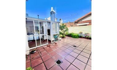 VENTA CHALET CON DEPARTAMENTO EN BARRIO CHAUVIN