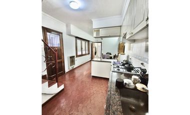 VENTA CHALET CON DEPARTAMENTO EN BARRIO CHAUVIN