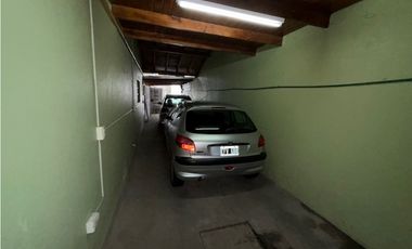 Chalet con Departamento en Venta