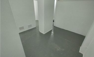 LOCAL COMERCIAL + SUBSUELO  - FRENTE A PATIO OLMOS -  OB. TREJO Nº 345