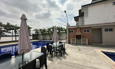 VENTA DEPARTAMENTO PB EN URB SAN BERNARDO SAMBORONDON (OF)