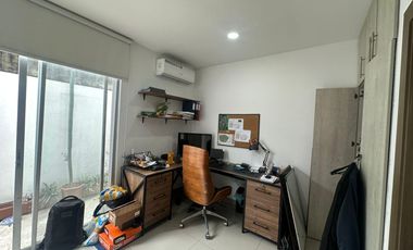 VENTA DEPARTAMENTO PB EN URB SAN BERNARDO SAMBORONDON (OF)