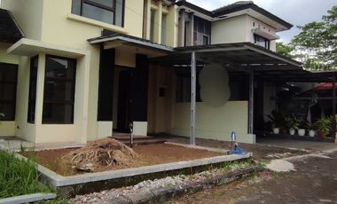 Rumah Pusat Kota Sukabumi Sudah Renovasi Surya Kencana Residen