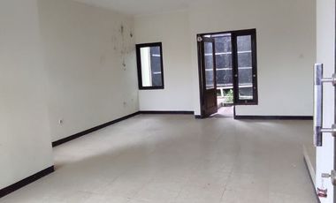 Rumah Pusat Kota Sukabumi Sudah Renovasi Surya Kencana Residen