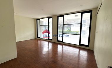 Hunian Dalam Perumahan Dekat Polsek Pare Supermaket TOP & RS HVA