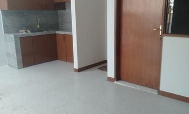 Di sewakan rumah mewah tanjung duren 5KT carpot luas posisi hoek