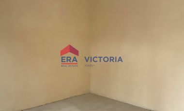 disewakan terdapat 3 bangunan bisa digunakan kantor maupun rumah