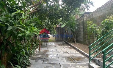 disewakan terdapat 3 bangunan bisa digunakan kantor maupun rumah