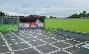 disewakan terdapat 3 bangunan bisa digunakan kantor maupun rumah